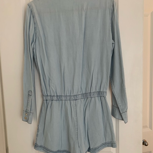 SANCTUARY Long sleeve playsuit.  Amazing with heels and runners!!! - Picture 4 of 8